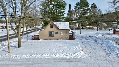 302 21st Ave E, Menomonie, WI 54751