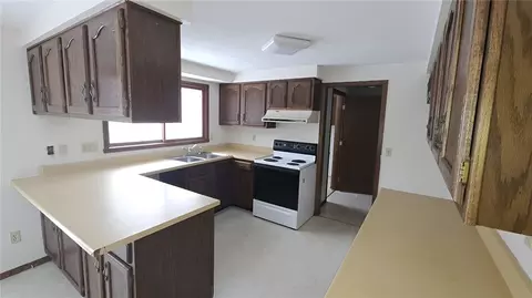 118 E Monroe Ave, Barron, WI 54812 photo 7