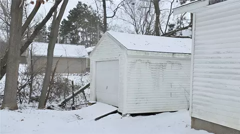 118 E Monroe Ave, Barron, WI 54812 photo 4