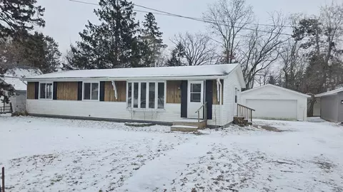 118 E Monroe Ave, Barron, WI 54812 photo 2
