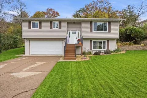 903 Roberts St, Altoona, WI 54720