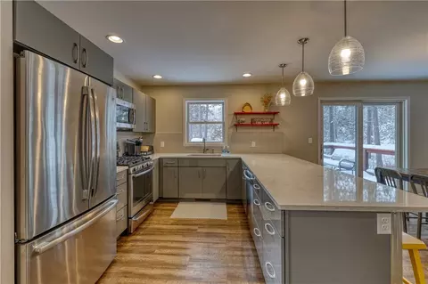 Kitchen - 8056 North Road, Springbrook, WI 54875 photo 6 of 7