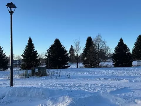 524 E Jackson Ave, Fall Creek, WI 54742
