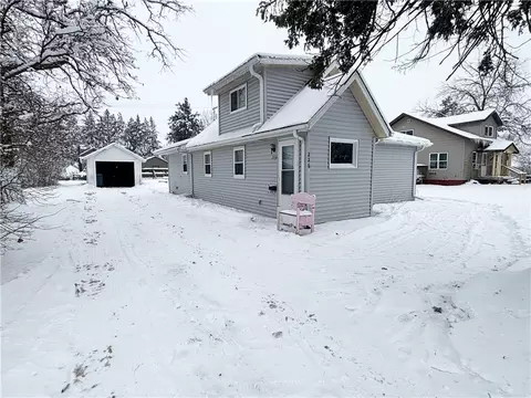 226 W Franklin Ave, Barron, WI 54812