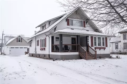 320 N Franklin St, Mondovi, WI 54755