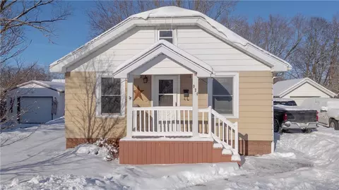 924 James St, Eau Claire, WI 54703