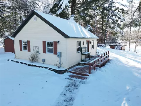 994 25th St, Chetek, WI 54728