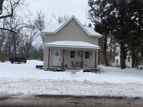 25997 E Mondovi St, Eleva, WI 54738 photo 1