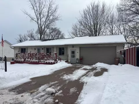 859 Highland Ave, Mondovi, WI 54755