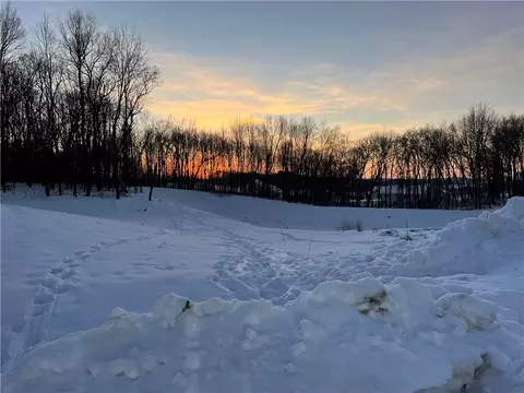lot9 Cottonwood Cir, Eau Claire, WI 54701
