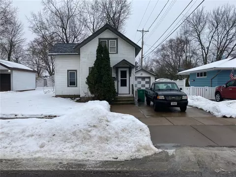 321 E Greenville St, Chippewa Falls, WI 54729