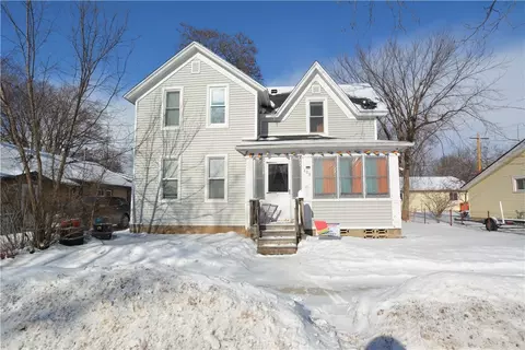408 W Elm St #1-2, Chippewa Falls, WI 54729