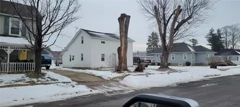 164 E Main St, Hixton, WI 54635