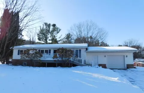 215 2nd Ave E, Knapp, WI 54749