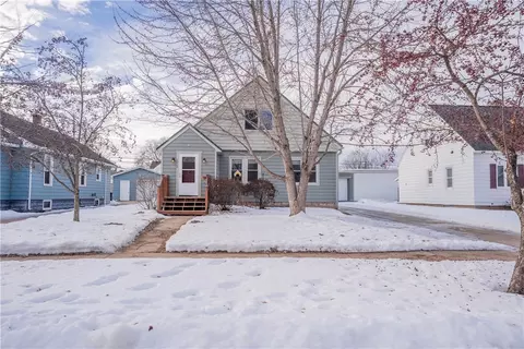 2022 8th St, Eau Claire, WI 54703