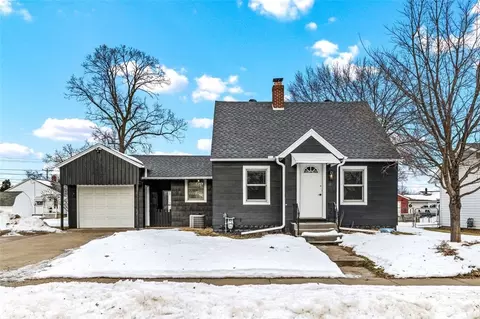 2214 Sherwin Ave, Eau Claire, WI 54701