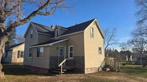 212 E Barker St, Rice Lake, WI 54868