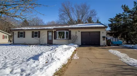 3319 Eastlawn St, Eau Claire, WI 54703