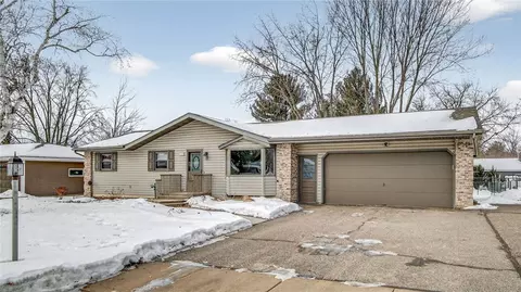3352 Mcivor St, Eau Claire, WI 54701