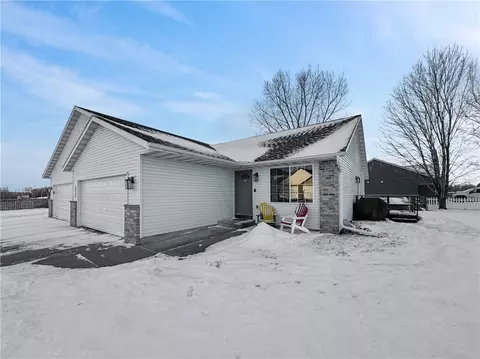 2515 Ridgewood St, Menomonie, WI 54751