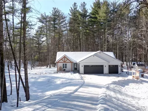 e10034 331st Avenue, Eau Claire, WI 54703