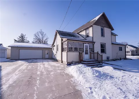 255 W Vine St, Mondovi, WI 54755