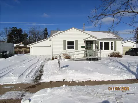 1614 Rist Ave, Eau Claire, WI 54701
