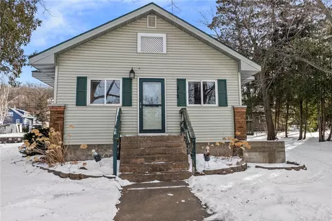 312 N Washington St, Saint Croix Falls, WI 54024