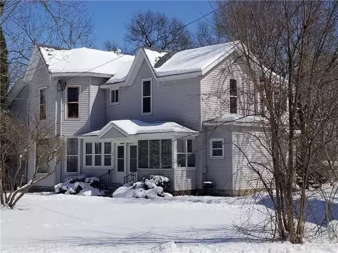 127 W Cedar St #1-5, Chippewa Falls, WI 54729