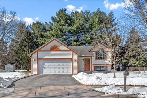 4910 Rye Ct, Eau Claire, WI 54701