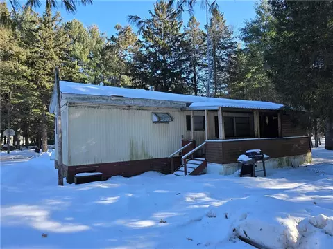 987 25th St, Chetek, WI 54728