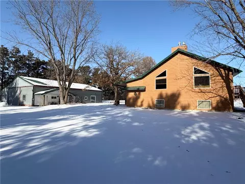 6589 Dorwins Mill Rd, Durand, WI 54736