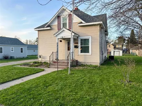 507 W Humbird St, Rice Lake, WI 54868