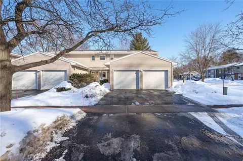 311 Harvest Ln #2, Altoona, WI 54720