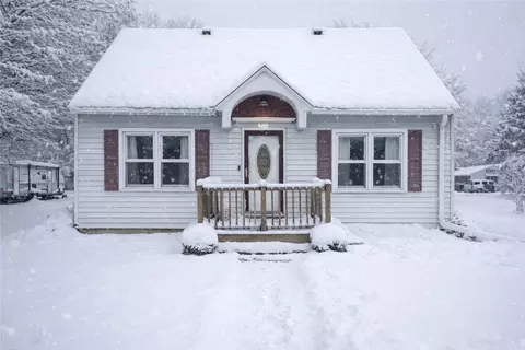 211 Main St, Colfax, WI 54730