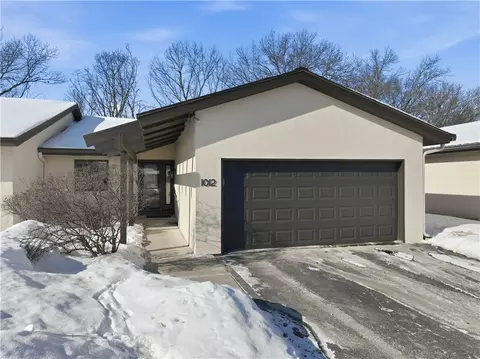 1012 Village Square Ln, Altoona, WI 54720