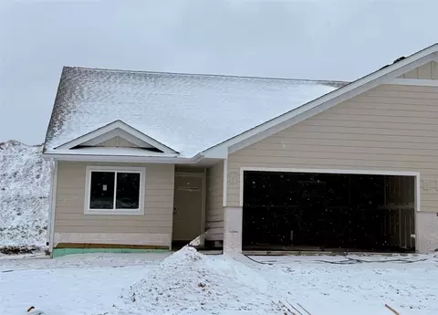 6835 Buck Tail Dr, Altoona, WI 54720