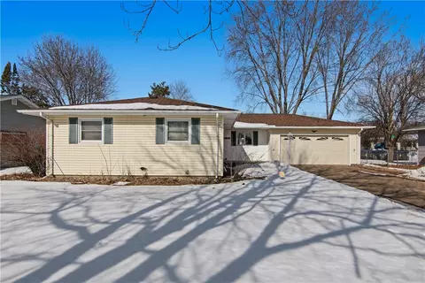 922 E Fillmore Ave, Eau Claire, WI 54701