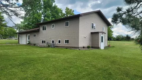 517 E M D St, Cadott, WI 54727