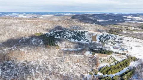 s657 County Road H, Mondovi, WI 54755