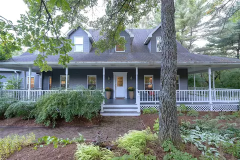 3867 Timber Creek Ct, Eau Claire, WI 54701