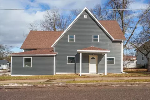 114 W School St, Greenwood, WI 54437