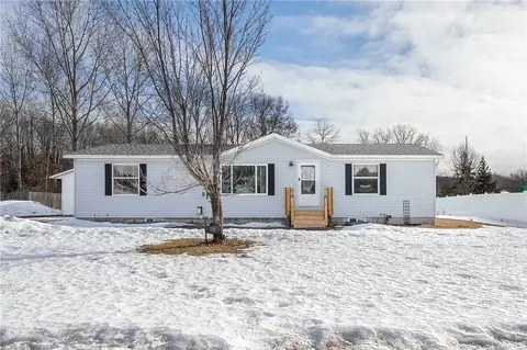 1102 Whitetail St, Spooner, WI 54801
