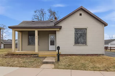 817 E Grand Ave, Eau Claire, WI 54701