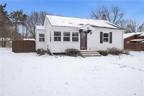 749 Maple St, Chippewa Falls, WI 54729