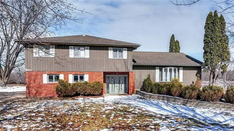518 E Chippewa St, Cadott, WI 54727
