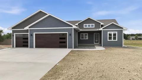 3570 113th St, Chippewa Falls, WI 54729