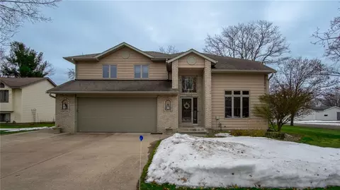 3103 Green View Dr, Eau Claire, WI 54703