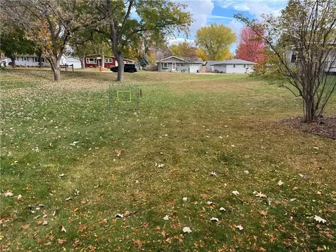3220 Neptune Ave, Eau Claire, WI 54703