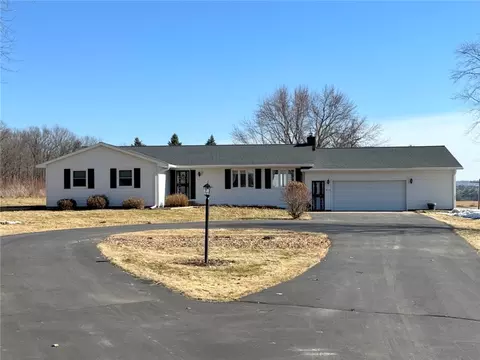 812 Oak St, Barron, WI 54812
